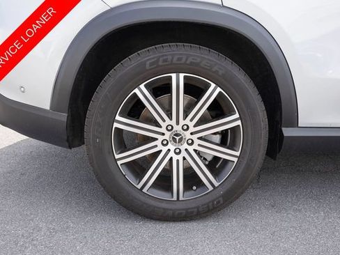 Used 2025 Mercedes-Benz GLE 450 4MATIC image 10