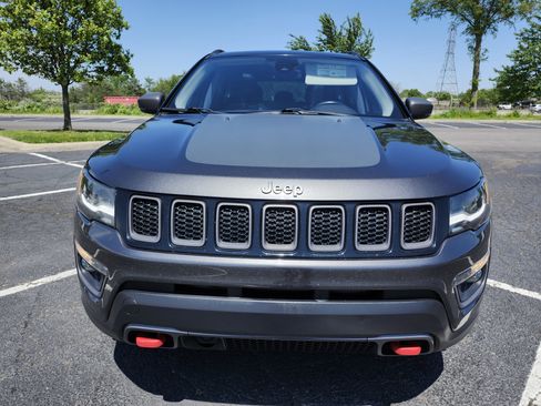 Used 2017 Jeep Compass Trailhawk w/ Leather Interior Group AWD/4WD image 12