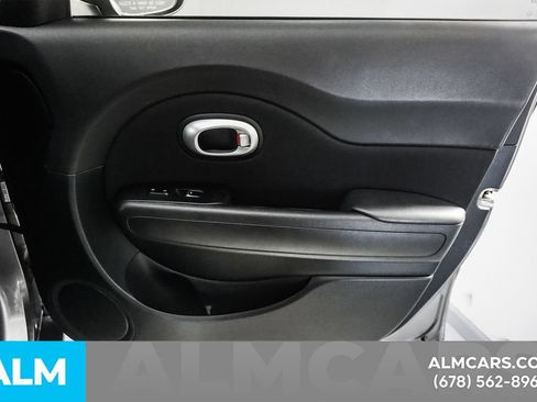 Used 2018 Kia Soul FWD image 34