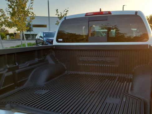 Used 2024 Nissan Frontier Pro-X w/ Technology Package image 12