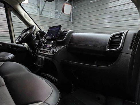 Used 2022 RAM ProMaster 3500 w/ Premium Convenience Group FWD image 16