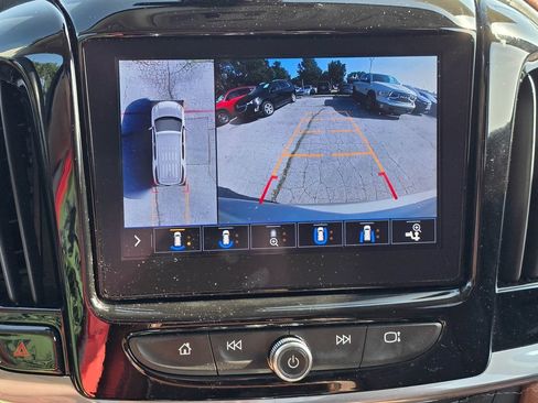 Used 2020 Chevrolet Traverse High Country w/ LPO, Floor Liner Package FWD image 17