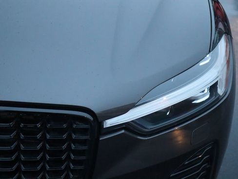 Used 2025 Volvo XC60 B5 Plus w/ Climate Package image 10