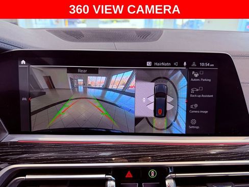 Used 2022 BMW X7 M50i image 11