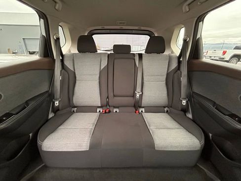 Used 2023 Nissan Rogue SV image 33