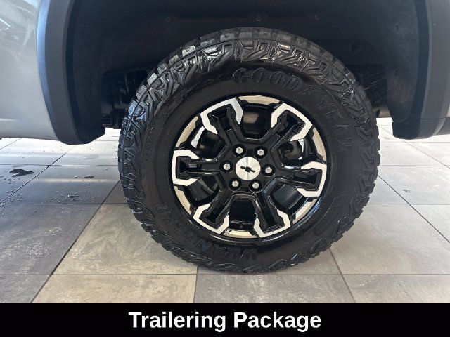 Used 2024 Chevrolet Silverado 1500 ZR2 AWD/4WD image 8
