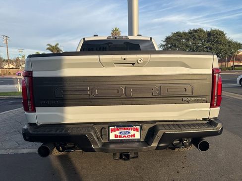 Used 2025 Ford F150 Raptor AWD/4WD image 9
