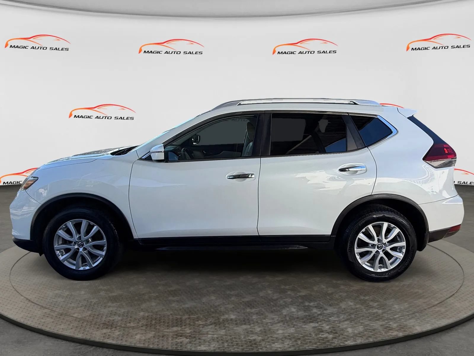 Used 2019 Nissan Rogue SV AWD/4WD image 7