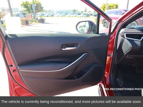 Used 2025 Toyota Corolla SE image 16