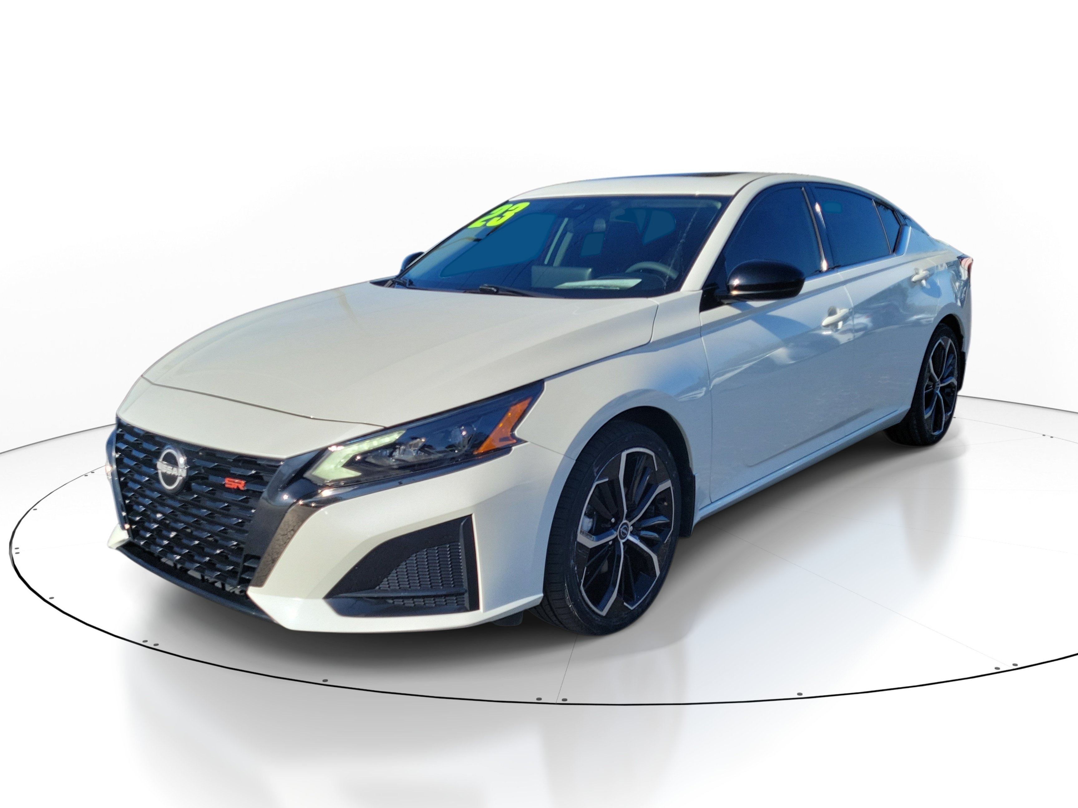 Certified 2023 Nissan Altima 2.5 SR w/ SR Premium Package FWD image 3