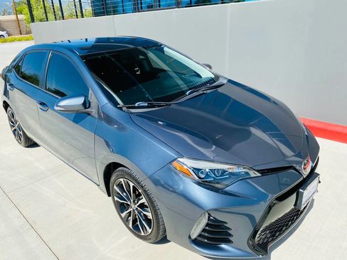 Used 2017 Toyota Corolla SE w/ Carpet Mat Package (TMS) FWD image 13