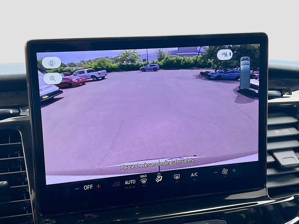 Used 2024 Ford Transit 350 XLT RWD image 14