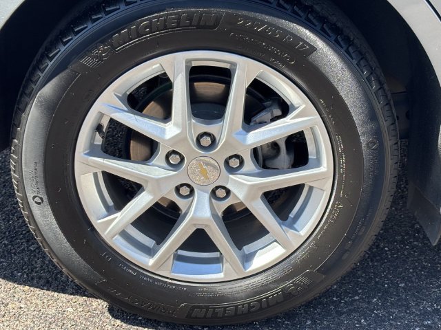 Used 2024 Chevrolet Equinox LT FWD image 9