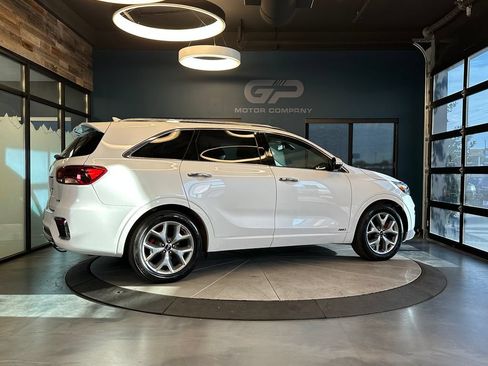 Used 2019 Kia Sorento SX w/ SX Touring Package AWD/4WD image 3