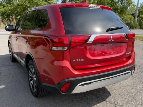 Used 2019 Mitsubishi Outlander ES AWD/4WD image 6