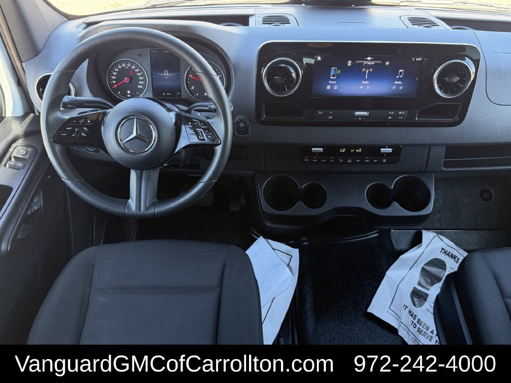 Used 2025 Mercedes-Benz Sprinter 2500 image 11