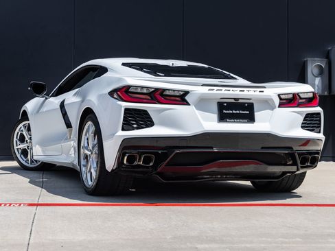 Used 2021 Chevrolet Corvette Stingray Preferred Cpe w/ 2LT RWD image 6