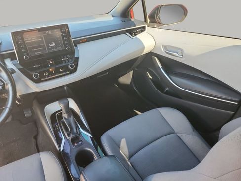 Used 2020 Toyota Corolla SE image 15