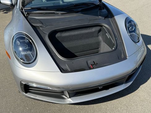 Used 2024 Porsche 911 Carrera RWD image 30