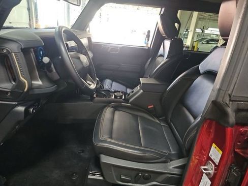 Used 2025 Ford Bronco Badlands AWD/4WD image 9