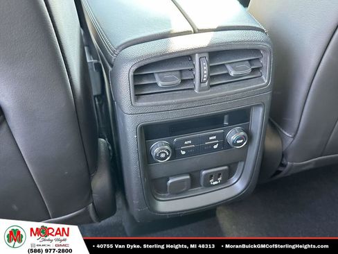 Certified 2020 Buick Envision Essence FWD image 12