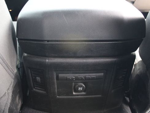 Used 2021 RAM 1500 Classic Warlock AWD/4WD image 39