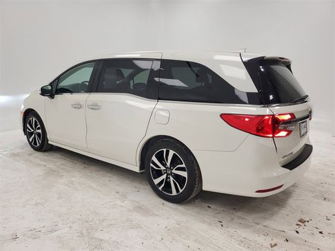 Used 2018 Honda Odyssey Elite image 5