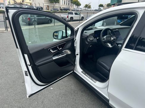Used 2023 Mercedes-Benz EQE 350+ SUV image 9