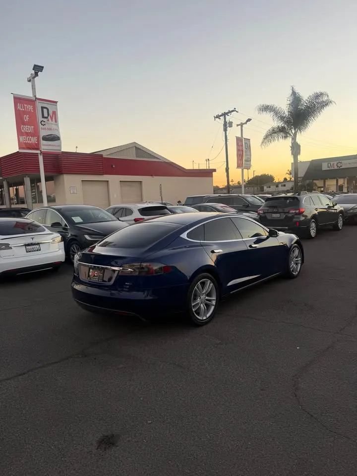 Used 2015 Tesla Model S 90D AWD/4WD image 4