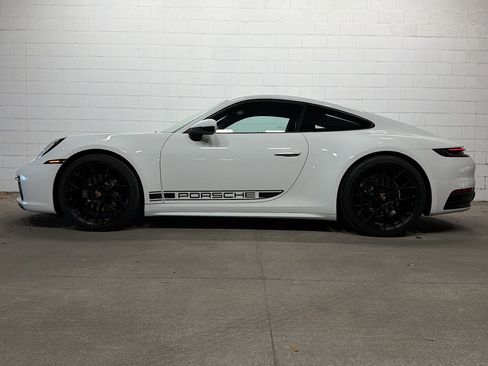 Certified 2024 Porsche 911 Carrera image 2