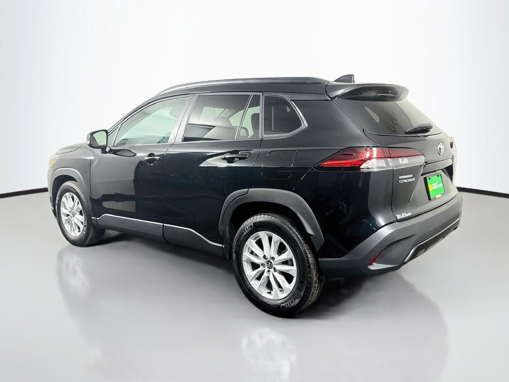 Used 2026 Toyota Corolla Cross LE FWD image 7
