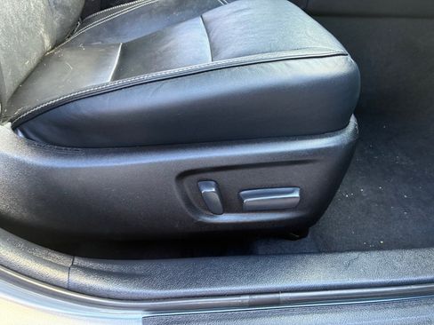 Used 2016 Toyota Camry XLE image 34