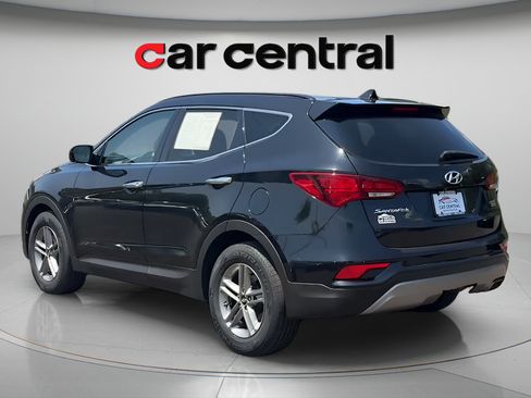 Used 2017 Hyundai Santa Fe Sport AWD/4WD image 3