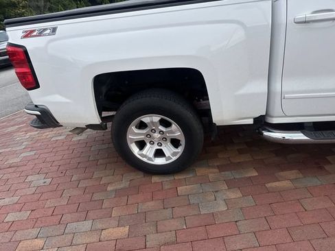 Used 2017 Chevrolet Silverado 1500 LT w/ All Star Edition AWD/4WD image 15