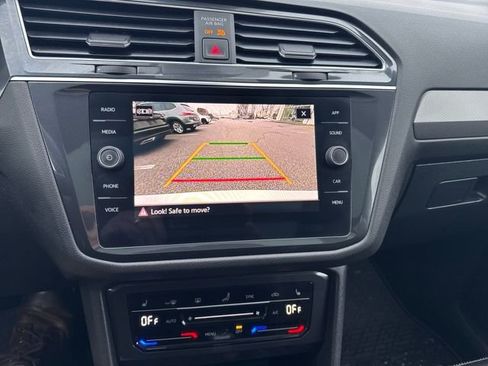 Certified 2023 Volkswagen Tiguan SE R-Line image 26