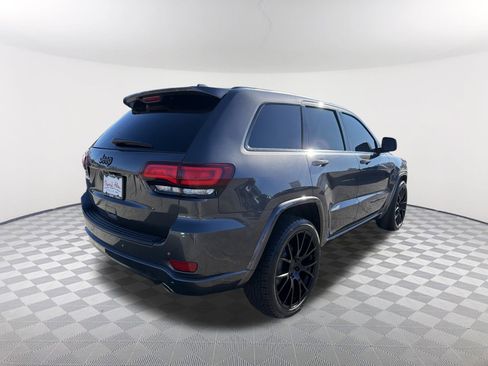 Used 2020 Jeep Grand Cherokee Altitude image 6
