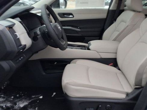 New 2026 Nissan Pathfinder SL image 26