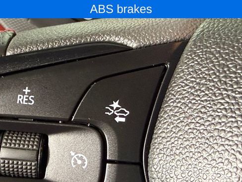 Used 2023 Chevrolet TrailBlazer RS w/ Convenience Package FWD image 24