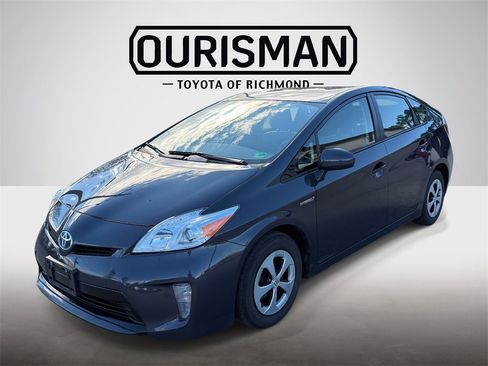 Used 2014 Toyota Prius Two image 3
