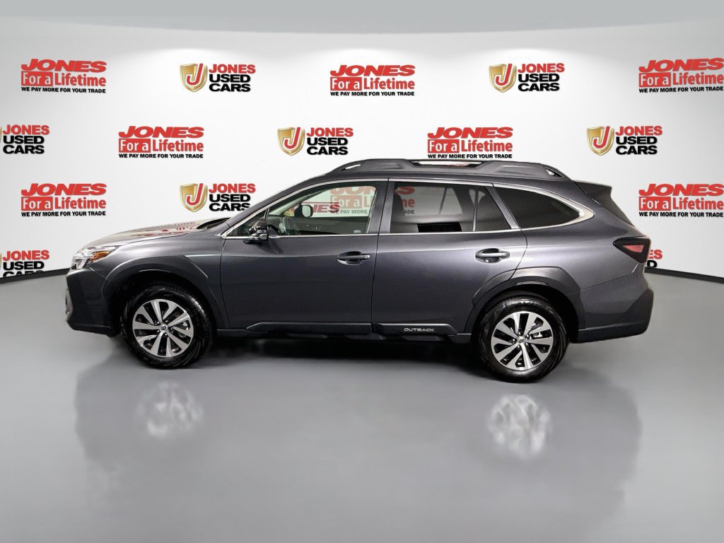 Certified 2025 Subaru Outback Premium AWD/4WD image 13