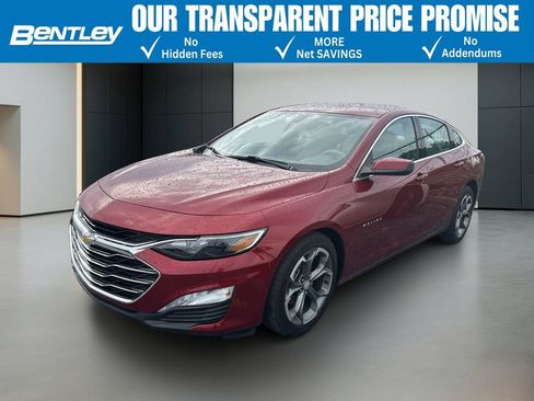 Used 2022 Chevrolet Malibu LT FWD image 1
