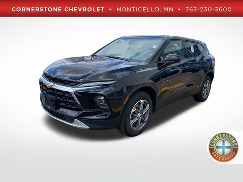 Used 2025 Chevrolet Blazer LT AWD/4WD image 1
