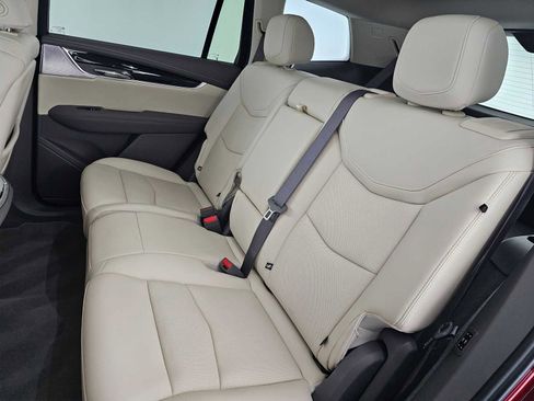 Certified 2024 Cadillac XT6 Premium Luxury w/ Technology Package FWD image 19