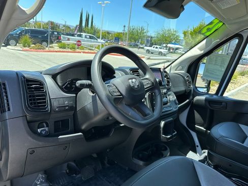 Used 2025 RAM ProMaster 3500 w/ Convenience Group FWD image 18