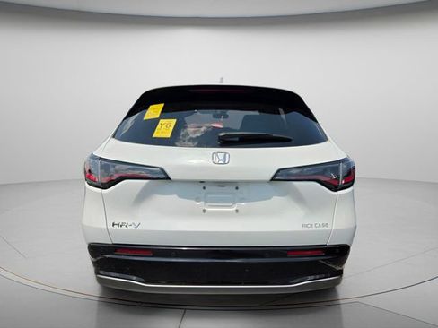 Used 2023 Honda HR-V EX-L image 6