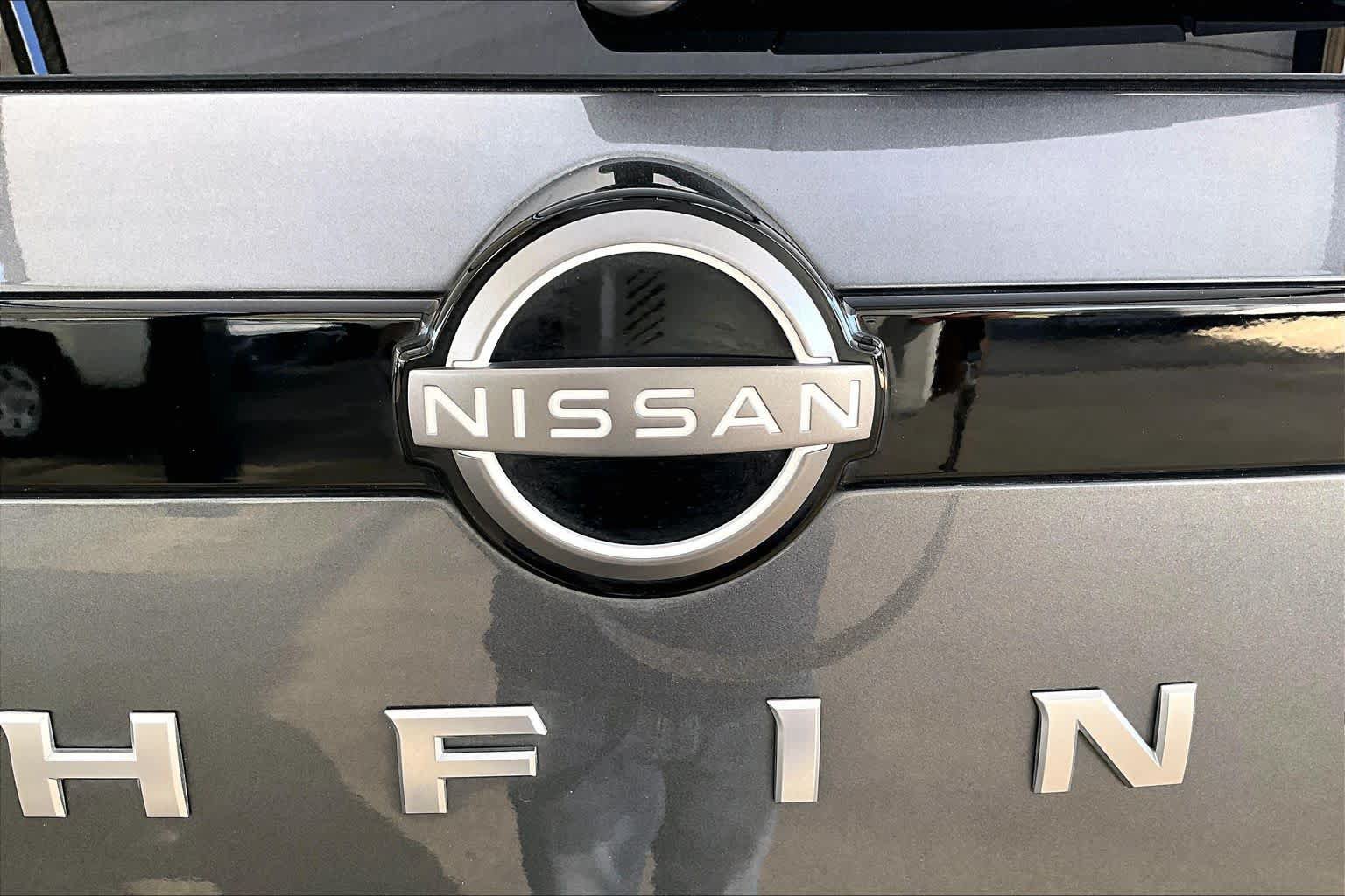 Certified 2025 Nissan Pathfinder S FWD image 30