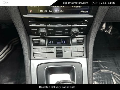 Used 2014 Porsche 911 Carrera S image 32