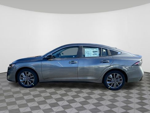 New 2026 Nissan Sentra SL w/ Floor Mat Package FWD image 16