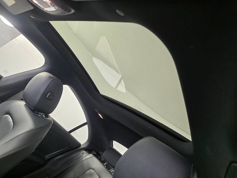 Certified 2025 Mercedes-Benz CLA 250 image 12