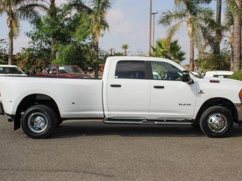 Used 2023 RAM 3500 Big Horn w/ Level 1 Equipment Group AWD/4WD image 12